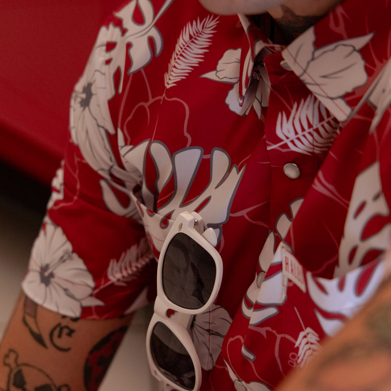 Hawaiian Shaka - Red & White